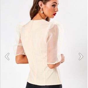 Cream puff sleeve organza sleeve top